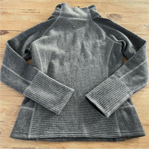 Prana Lucia Gray Wool Pullover Sweater Quick Dry Buttons XS Womens - Picture 3 of 6